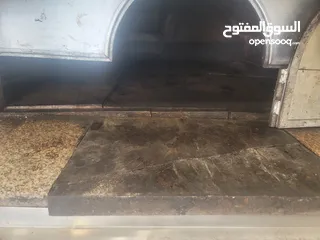  2 فرن  و عجانة  للبيع