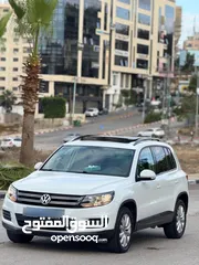  5 تيجوان 2016 بانوراما .بنزين ماتور 1400. فحص نخب .بحاله ممتازه .مرخص ومامن .رام لله او الخليل .