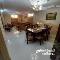  1 شقة طابقية للبيع في اربد