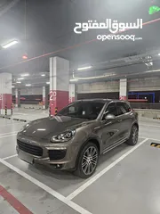  6 porsche cayenne low mileage 2016