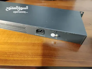  4 موزع شبكة 16 منفذ switch TP-Link