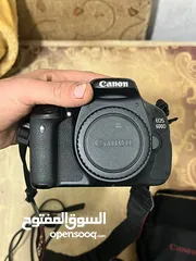  1 كاميرا كانون 600D