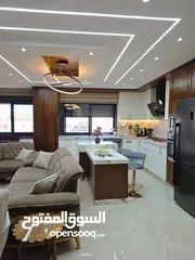  1 شقه مفروشه مميزه للايجار في البيره قرب شار ع القدس