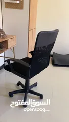  2 كرسي مكتبي شبه جديد قابل ل التفوض