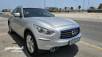  3 infiniti FX35