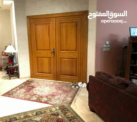  6 فيلا مستقلة للإيجار مفروشة بالكامل مكونه من 5 نوم