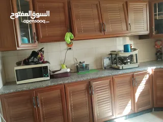  14 شقة نظيفه جدا جدا للبيع في منطقه هادئة المستنده