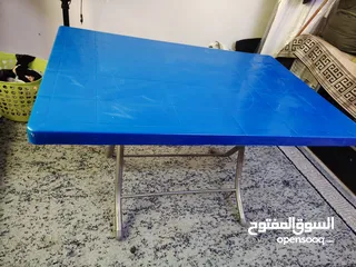  7 مكيف وطاوله للبيع