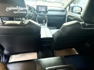  6 Toyota RAV4 (XLE) PRIME HYBRID 2022
