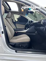  16 LEXUS IS300 - 2017- very clean car
