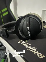  2 سماعة شبه جديدة Beyerdynamic dt 770 pro  بيرداينامك 80ohm