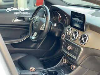  21 Mercedes GLA 250 2018 