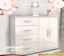  5 طاولات للبيع باسعار خياليه اللون عالطلب يوجد تشكيلة من النثريات