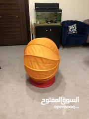  8 كرسي أيكيا شكل بيضة مع مظلة (Egg Chair) دوّار عدد 2 (لون أحمر وبرتقالي) شراء من بريطانيا للبيع