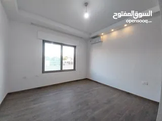  11 شقه للايجار في منطقه الدوار الرابع ( Property 34024 ) سنوي فقط