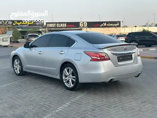  4 Nissan altima SL 2013 no accident super clean car full option