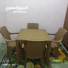  1 ميز و كراسي السعر 80 ألف