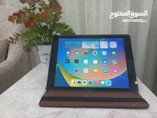  1 أيباد Apple 6 نظيف وعليه ضمان