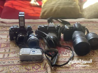  2 كاميرات تصوير مستعمل بحالة الوكالة العدد 4 كمرات ملاحظة يوجد عدستان
