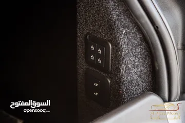  12 Range Rover Vogue Hse 2020 Plug in hybrid   السيارة بحالة الوكالة و قطعت مسافة 50,000 ميل فقط