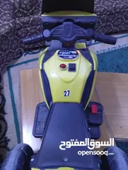  4 دراجة كهرباء شحن بحالة ممتازه شغالة 100/100 على الفحص