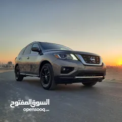  4 2019 NISSAN PATHFINDER SV