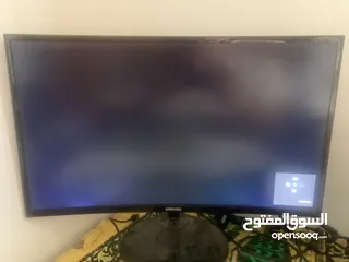  1 samsung curve monitor