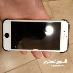  1 ايفون SE::