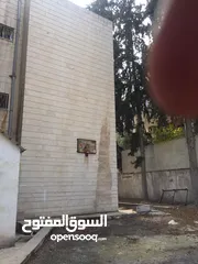  4 عمارة للبيع في منطقة حيوية في الشميساني، تصلح لعدة مشاريع استثمارية