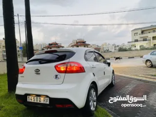  3 كيا برايد 2015 فل اوتماتك بحالة ممتازة جدا ترخيص وتإمين جديد شامل الله يبارك لصاحب النصيب..