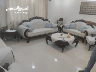  2 تنجيد جميع انواع الكنب والجلسات العربيه والخليجيه  وصيانه الكنب داخل المنزل