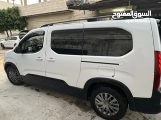  7 بيجو ريفتر 2022 ترخيص 23