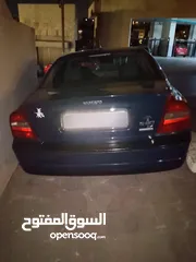  3 سياره فولفو 2001 للبيع 4 جيد بنزين