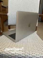  5 ماك بوك برو 2019 شاشة 13.3 انش مستعمل اخو الجديد رام 8 هاردسك 128 بسعر حرق في شحوط ع ضهر الجهاز