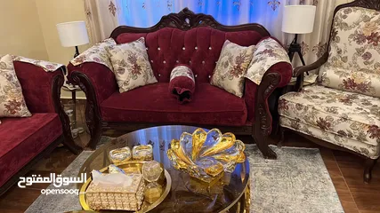  3 طقم صالون سبع مقاعد بحالة جيدة جدا