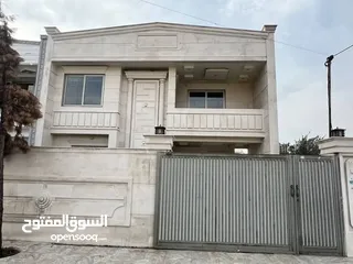  3 بيت للبيع مجمع المهندسين خلف عمارات بلاص لايف