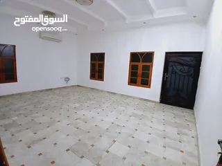  4 الخوير فيلا للأيجار Al khwair villa for rent