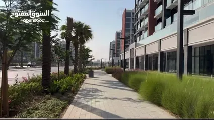  12 بالقرب من برج خليفه 3 غرف وصاله للإيجار السنوي اول ساكن بنايه جديده