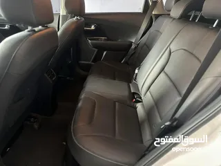  6 كيا نيرو هايبرد فل اضافات بالسعر المميز( ترخيص و تامين هدية)