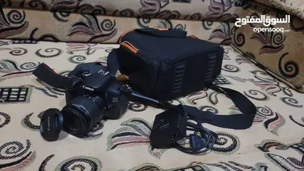  2 عررررطة كاميرا كانون 600d نسبة النضافة 10/10 السعر فقط ب 120 الف ريال يمني لطايع والديه مع الشنطه