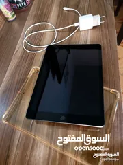  1 أيباد الجيل الثامن