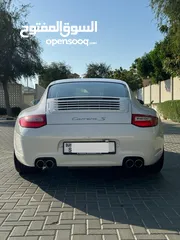  2 Porsche 911 Carrera S Coupe (997.2)