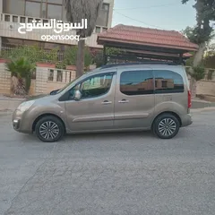  4 بيجو بارتنر 2017 (6+1) ديزل جير عادي