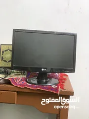  1 شاشه كمبيوتر ال جي الشاشه مرتبه ما فيها ولا عطل شغاله ميه ميه وع الفحص