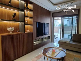  3 شقه للبيع مع حديقه في المصيون خلف البنك العربي