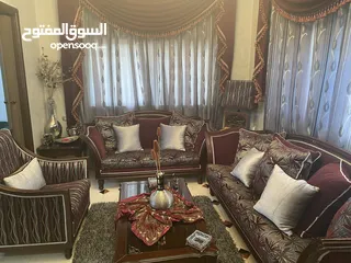  1 غرفة جلوس فاخرة للبيع بسعر مغري