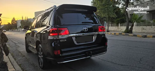  5 Toyota Land Cruiser 2014 V6 (GXR) Full loaded  محدث لل 2021 عند مركز elite