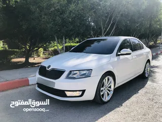  8 اوكتافيا 2016