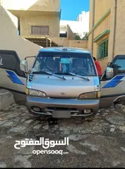  10 باص h100 للبيع موديل 2001