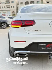  18 مارسيدس GLC 300E ترخيص 2022 محرك 2000 هايبرد  جير أوتوماتيك 333 حصان